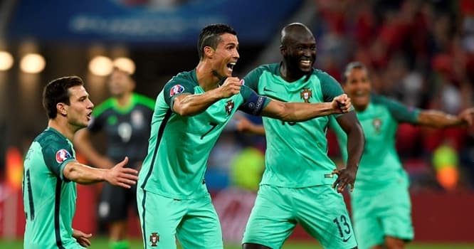 Portuqaliya Avropa çempionatının finalında - VİDEO