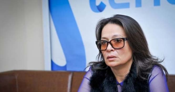 Azərbaycanın əməkdar artistini intim fotoları ilə şantaj edirlər