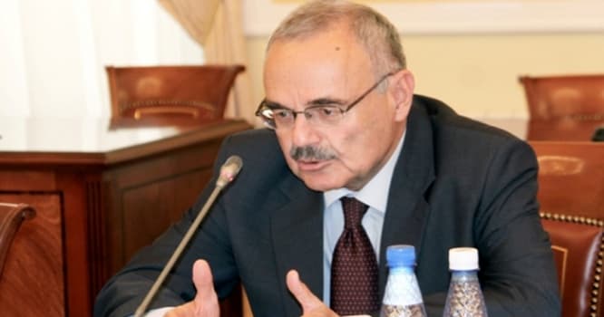 Artur Rasizadə kadr dəyişikliyi etdi