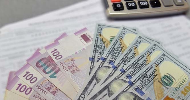 3-cü devalvasiya anonsu: "Dollar 2 manatı vurub keçəcək"