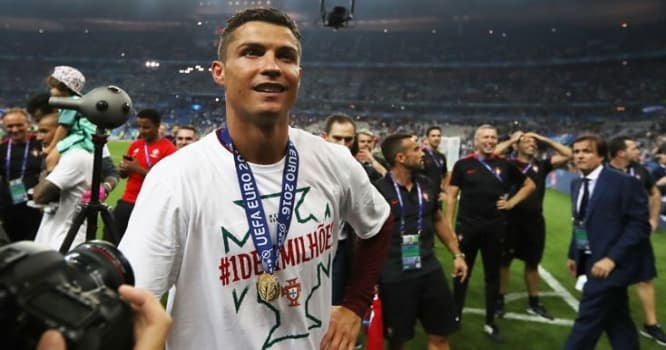 Ronaldodan növbəti insanlıq dərsi
