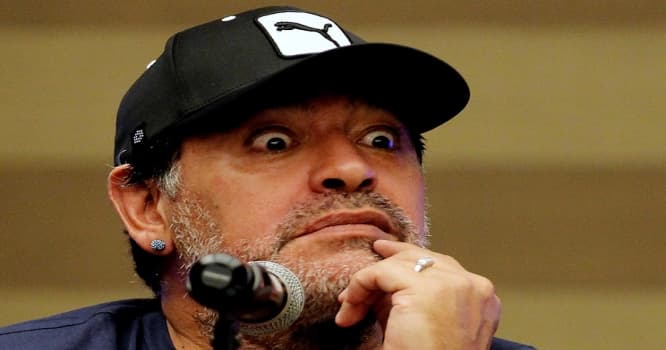 Maradona yenidən məşqçiliyə qayıdır