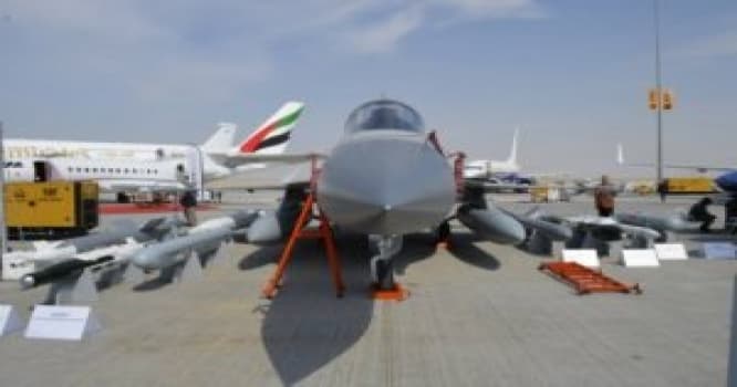 Pakistanın döyüş təyyarəsi Bakıya gətirilir