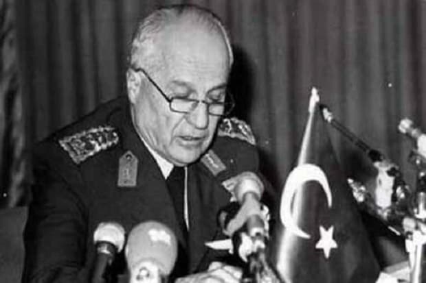 Devrilən liderlər, edam edilən nazirlər... - Türkiyənin qiyam tarixi