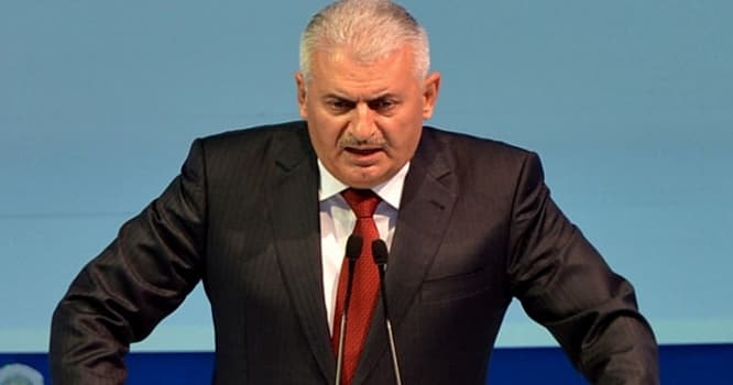 Baz nazir xalqa səsləndi: "Evlərində oturanlar da meydana çıxsın"