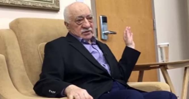 Gülən jurnalistlər qarşısına çıxdı: Çevrilişdən nələr danışdı? - VİDEO