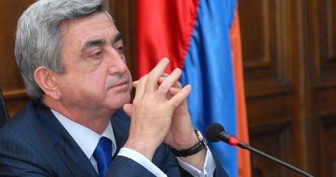 Sarkisyan təcili müşavirə keçirir