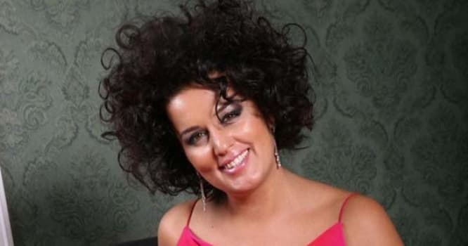 "Müğənnilər varlanan kimi ikinci arvad axtarırlar" - Elza Seyidcahan