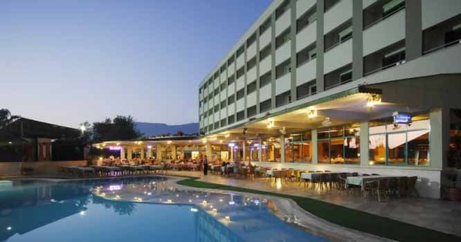 Azərbaycanda "kəbin kağızı" tələb edən və etməyən otellərin SİYAHISI