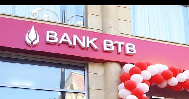 Azərbaycanda şok olay - Bank əməkdaşları müştərini döydü