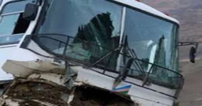 Daşkəsəndə avtobus qəzası: Ölən və yaralılar var