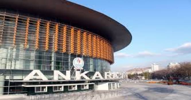 Ankarada mərkəzi meydanın adı dəyişdiriləcək