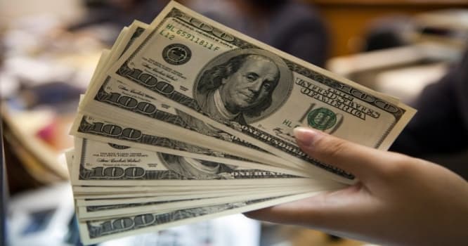 Dollar bahalaşa-bahalaşa gedir - Rəsmi məzənnə