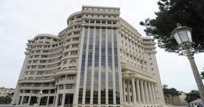 Tibb Universitetində dəyişiklik - Klinikanın baş direktoru işdən çıxdı