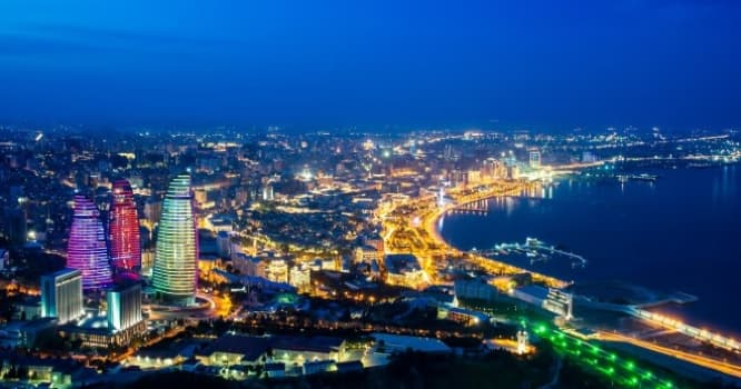 Bakılılar hardan geyinməyə üstünlük verirlər ? - FOTO