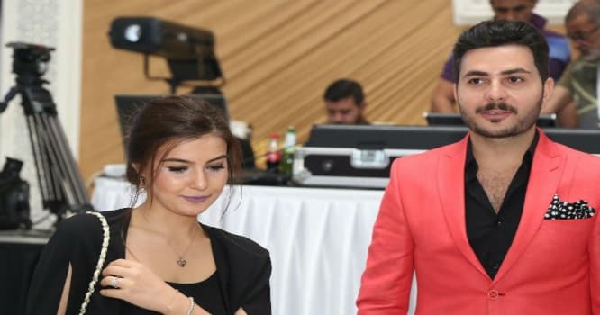 Sabir Rüstəmxanlının qızı müğənni əri ilə konsertdə: biri şən, digəri kədərli - FOTOLAR