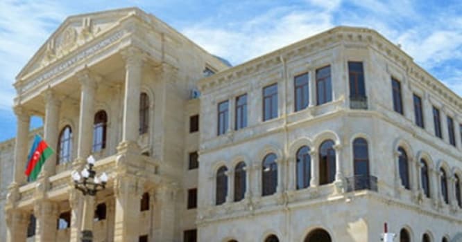 Azərbaycanda iki prokurorluq işçisi barəsində cinayət işi başlandı
