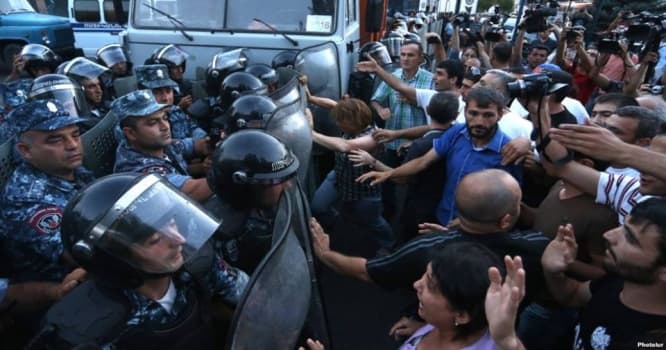 Ermənistandakı hadisələr niyə baş verir? - ŞƏRH