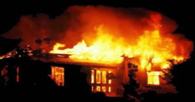 16 otaqlı evdə yanğın - Astarada