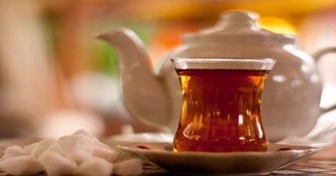 Axşamdan qalan çayı içməyin! Ziyanları