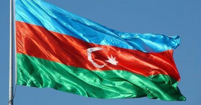 Olimpiya kəndində bayrağımızı tərs asdılar - FOTO