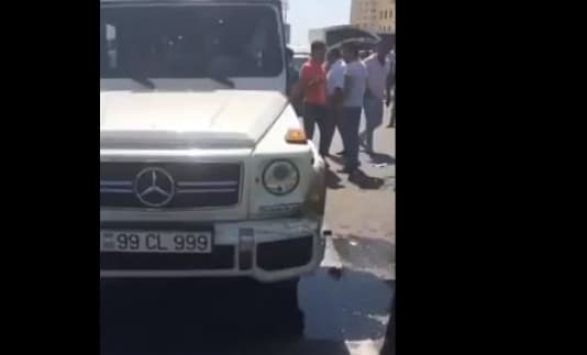 Bakıda xanımın aşırdığı “Galendewagen” olimpiya çempionunundur - FOTOLAR