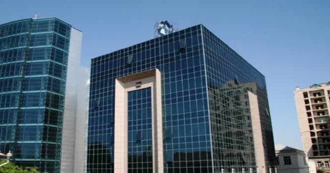 Beynəlxalq Bank məhkəməyə verildi