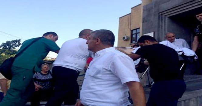 Xəstəxanadan məhkəməyə, ordan isə həbsxanaya aparıldı