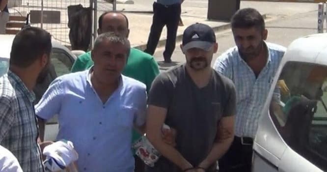 Komediya aktyoru tutuldu - Gülənçilərlə yazışdığı üçün