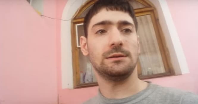 "Youtube"da 2 günə 50 min izləyici yığan fiziki qüsurlu azərbaycanlı - VİDEO