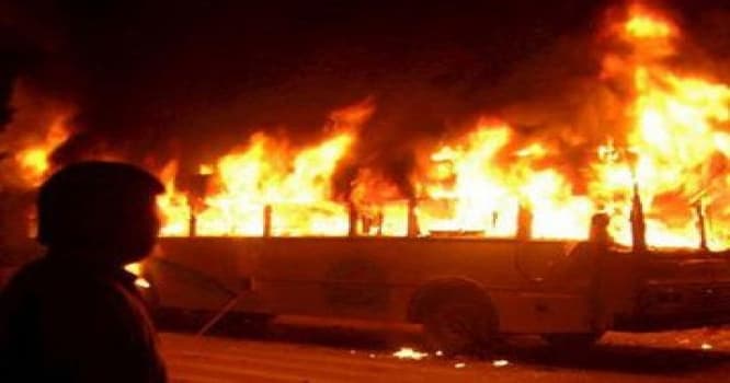 Bakıda avtobus yandı