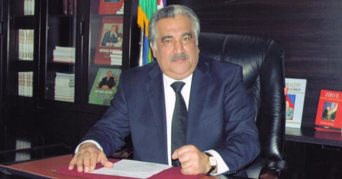 Akif Çovdarov icra başçısının 800 min manatını necə qaytaracaq?