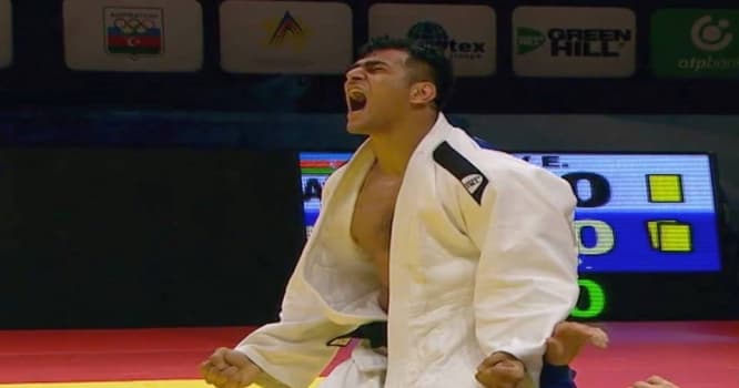Elmar Qasımovu medaldan 1 döyüş ayırır - YENİLƏNİR
