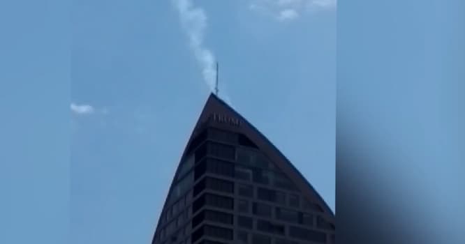 Donald Trampın Bakıdakı binası yanır - VİDEO