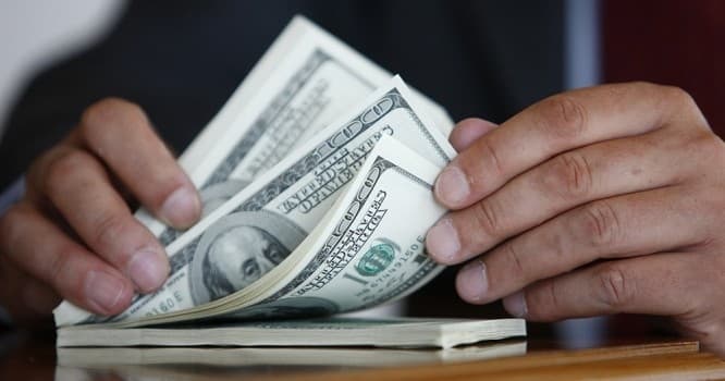 Banklar Dolların qiymətini aşağı salmırlar
