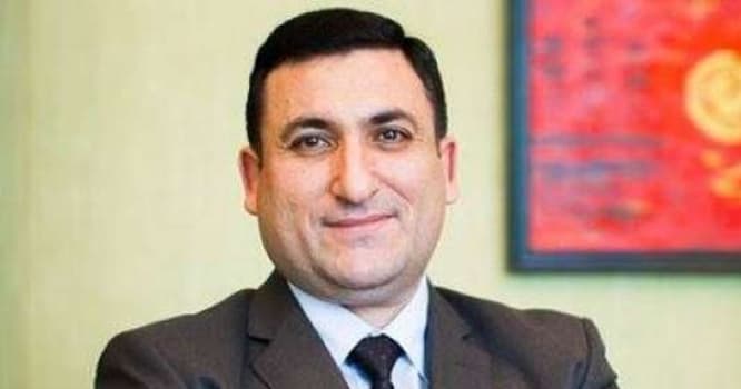 Azərbaycanda rektor işə metroyla gedib-gəlir