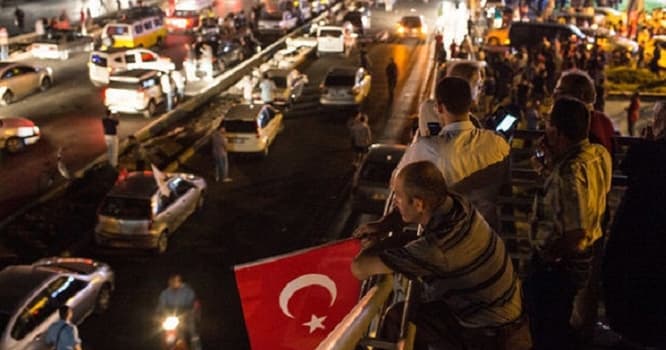 Türkiyədə 81 mindən çox insan işdən çıxarılıb