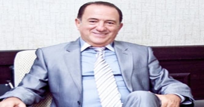 Xalq artisti itə görə anasını atdı - İNANILMAZ