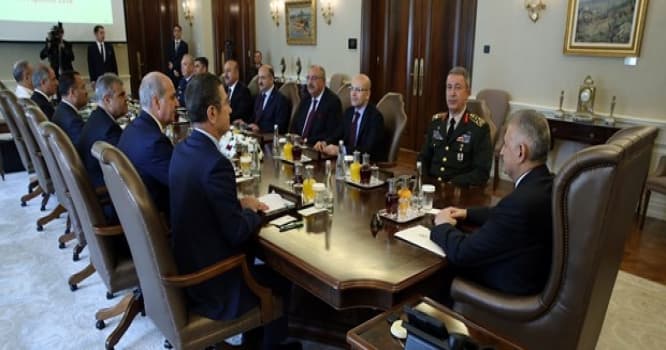 İclas bitdi - 586 polkovnik istefaya göndərildi