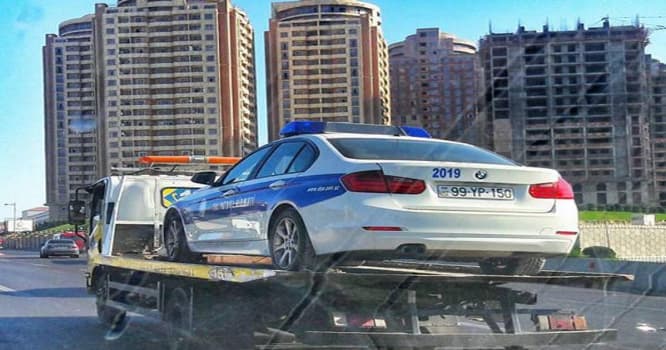 Bu dəfə evakuator yol polisinin maşınını apardı - FOTO