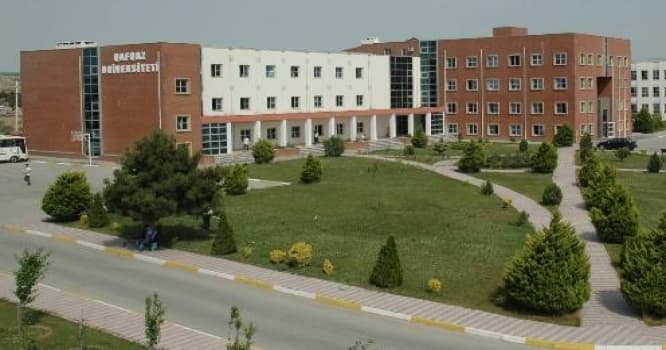 Qafqaz Universitetinin prorektoru vəzifəsindən azad edildi