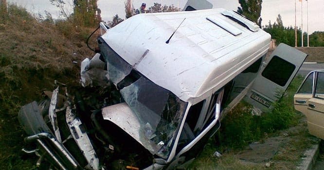 Ərəb turistləri gətirən avtobus qəzaya uğradı: Ölənlənlər və yaralılar var + YENİLƏNİB