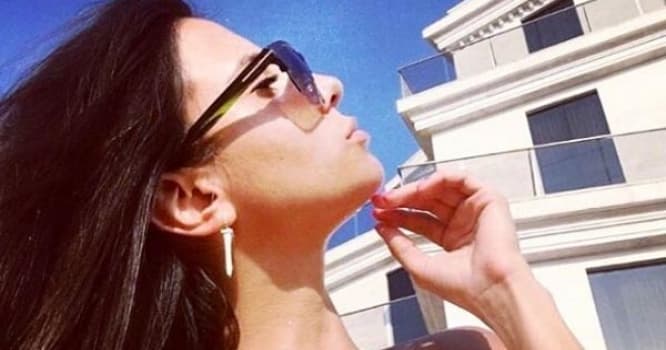 Azərbaycanlı modeldən seksual pozlar - FOTOLAR