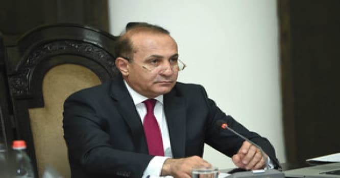 Ermənistanın baş naziri istefa verdi