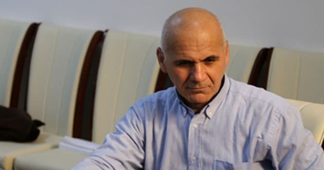 Bir şeir ki dua kimi deyib dincələk (ŞEİR)