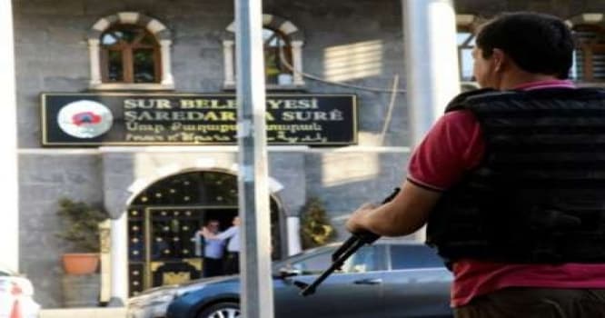 28 merin çıxarılması Türkiyədə qarşıdurmalara səbəb oldu