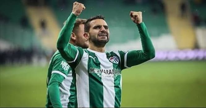 "Timsahlar" avstraliyalı futbolçunu unudub stadionda qoydu