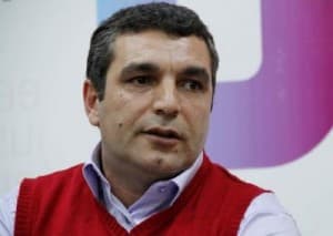 Deputat hökuməti devalvasiyaya getməyə çağırdı: "12 milyard xərclənib"