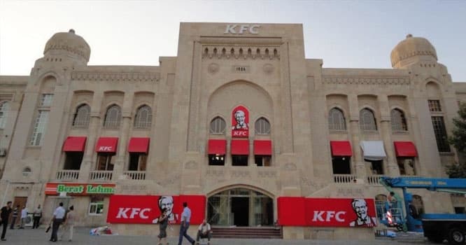 3 uşaq KFC-də yeməkdən zəhərləndi - FOTO