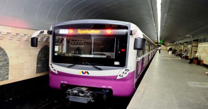 Metrodan istifadə edən sərnişinlərin sayı azalıb